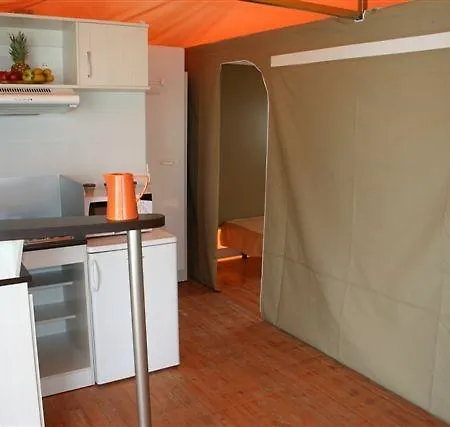 Camping L'oasis Eclassan
